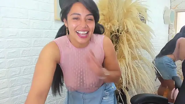 Aisha 09 online show from January 5, 2025, 6:45 pm