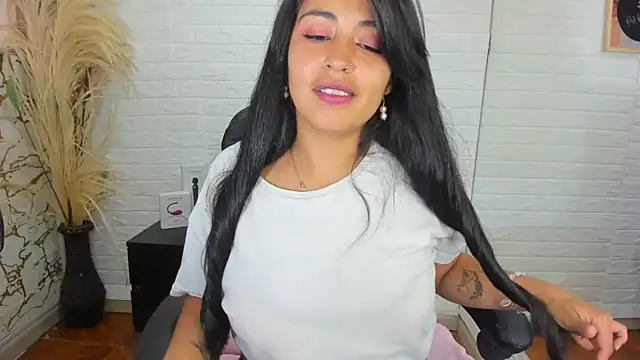 Aisha 09 online show from February 13, 2025, 6:38 pm