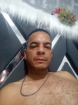 latinmartin73 online show from January 4, 2025, 4:22 pm