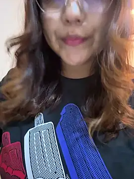 kittyfresita online show from March 13, 2026, 3:24 am