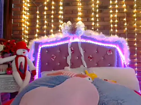 Snapshot of dulcevegga chatting on December 27, 2024, 3:31 am dulcevegga online show from December 27, 2024, 3:31 am