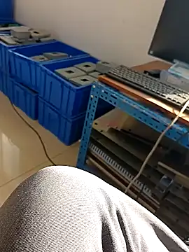 huzi518 online show from January 14, 2026, 6:30 am