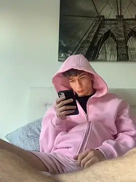 MiguelRausch online show from November 11, 2025, 3:23 pm