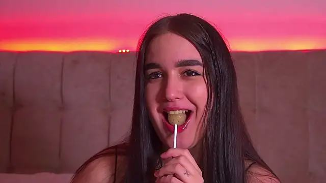 ChristinaMilton online show from February 1, 2025, 12:29 am