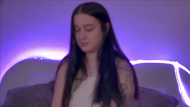 ChristinaMilton online show from February 7, 2025, 6:34 pm