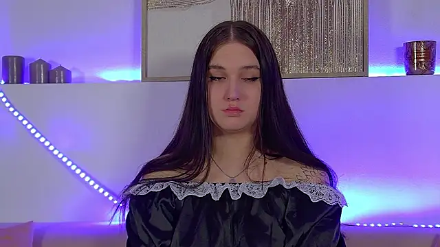 ChristinaMilton online show from February 25, 2025, 6:53 pm