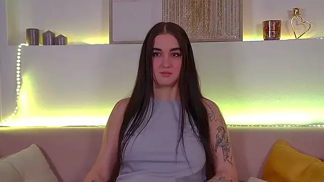 ChristinaMilton online show from February 27, 2025, 9:36 pm