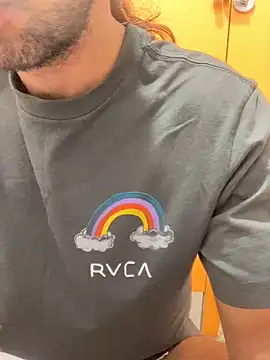 Snapshot of Lucascacaca chatting on December 3, 2024, 3:00 pm Lucascacaca online show from December 3, 2024, 3:00 pm