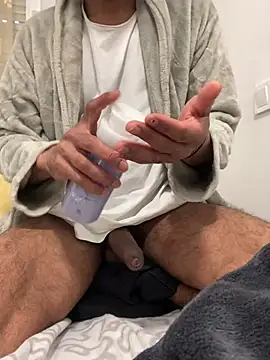 Snapshot of Lucascacaca chatting on January 6, 2025, 4:02 pm Lucascacaca online show from January 6, 2025, 4:02 pm