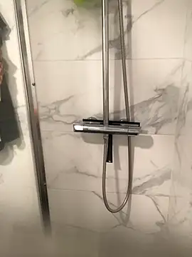 Snapshot of Lucascacaca chatting on October 1, 2025, 10:43 am Lucascacaca online show from October 1, 2025, 10:43 am