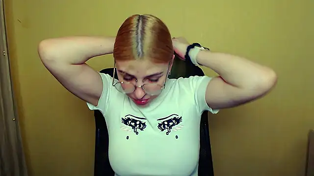 Luna Lush  online show from January 10, 2025, 11:22 am