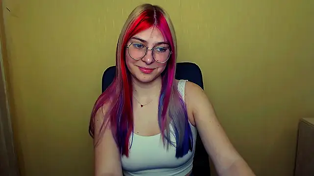 Luna Lush  online show from February 21, 2025, 9:13 am