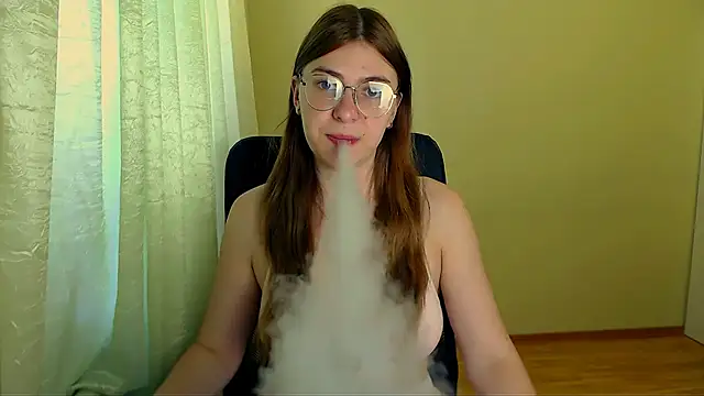 Snapshot of Luna_Lush_ chatting on June 12, 2026, 9:30 am Luna Lush online show from June 12, 2026, 9:30 am