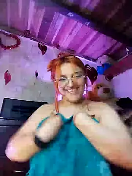 SophiaWeestt99 online show from February 17, 2025, 7:47 am