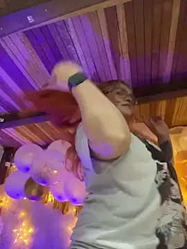 SophiaWeestt99 online show from April 3, 2026, 4:43 am