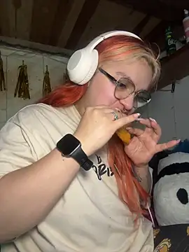 SophiaWeestt99 online show from May 28, 2026, 3:48 am