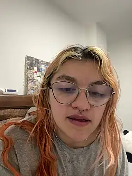 SophiaWeestt99 online show from July 15, 2026, 4:29 am