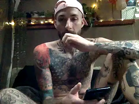 Tuhands online show from February 14, 2025, 2:12 pm