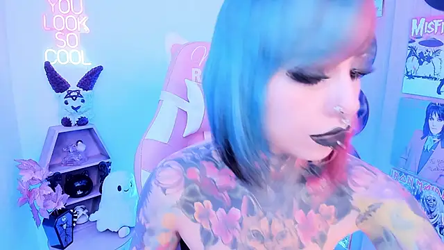 NikkiRamone online show from November 27, 2025, 9:39 pm