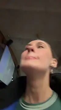 Snapshot of M1ssyk1ssy chatting on February 12, 2025, 10:37 pm M1ssyk1ssy online show from February 12, 2025, 10:37 pm