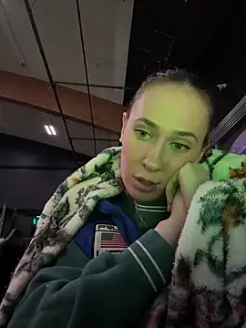 Snapshot of M1ssyk1ssy chatting on February 13, 2025, 7:42 pm M1ssyk1ssy online show from February 13, 2025, 7:42 pm