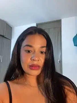 Aitana98  online show from November 10, 2025, 2:21 am