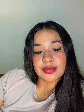 Snapshot of Aitana98_ chatting on July 5, 2026, 4:19 am Aitana98 online show from July 5, 2026, 4:19 am