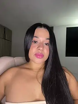Snapshot of Aitana98_ chatting on July 18, 2026, 1:10 am Aitana98 online show from July 18, 2026, 1:10 am