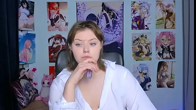 nikole kitt online show from February 18, 2025, 1:54 am