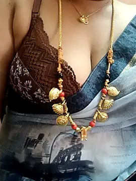 Snapshot of gaurika18 chatting on February 20, 2025, 11:53 am gaurika18 online show from February 20, 2025, 11:53 am