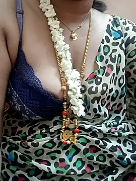 Snapshot of gaurika18 chatting on February 23, 2025, 11:47 pm gaurika18 online show from February 23, 2025, 11:47 pm