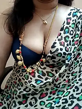 Snapshot of gaurika18 chatting on February 25, 2025, 11:44 pm gaurika18 online show from February 25, 2025, 11:44 pm