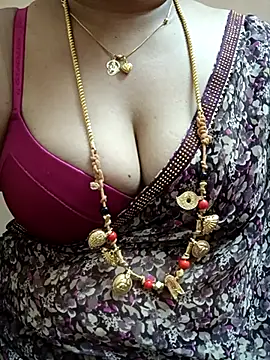 Snapshot of gaurika18 chatting on March 6, 2025, 5:00 pm gaurika18 online show from March 6, 2025, 5:00 pm