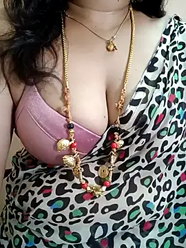 Snapshot of gaurika18 chatting on March 7, 2025, 5:18 am gaurika18 online show from March 7, 2025, 5:18 am