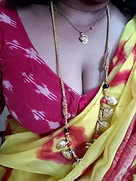 Snapshot of gaurika18 chatting on March 7, 2025, 8:45 am gaurika18 online show from March 7, 2025, 8:45 am