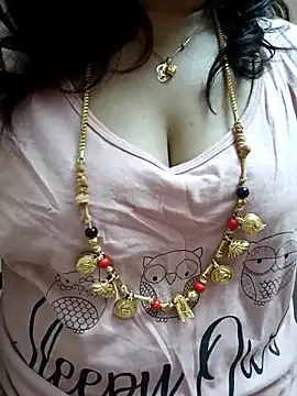 Snapshot of gaurika18 chatting on March 9, 2025, 3:05 pm gaurika18 online show from March 9, 2025, 3:05 pm