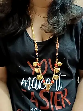 Snapshot of gaurika18 chatting on March 15, 2025, 10:44 pm gaurika18 online show from March 15, 2025, 10:44 pm