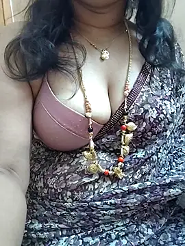 Snapshot of gaurika18 chatting on March 23, 2025, 12:04 am gaurika18 online show from March 23, 2025, 12:04 am