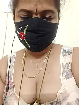 Snapshot of gaurika18 chatting on September 14, 2025, 12:04 pm gaurika18 online show from September 14, 2025, 12:04 pm