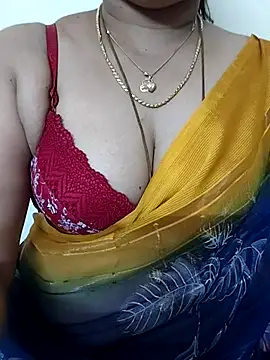 Snapshot of gaurika18 chatting on September 27, 2025, 6:40 am gaurika18 online show from September 27, 2025, 6:40 am