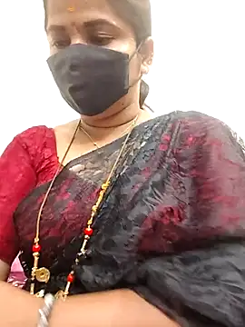 Snapshot of gaurika18 chatting on October 10, 2025, 11:20 am gaurika18 online show from October 10, 2025, 11:20 am