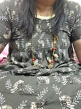 Snapshot of gaurika18 chatting on October 27, 2025, 10:47 pm gaurika18 online show from October 27, 2025, 10:47 pm