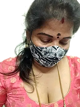 Snapshot of gaurika18 chatting on May 15, 2026, 4:03 pm gaurika18 online show from May 15, 2026, 4:03 pm