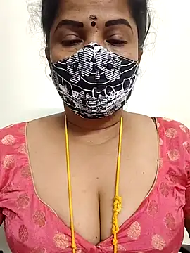 Snapshot of gaurika18 chatting on May 18, 2026, 12:55 pm gaurika18 online show from May 18, 2026, 12:55 pm