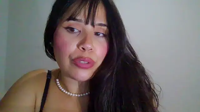 DeusaDemeeter online show from April 14, 2026, 6:19 am