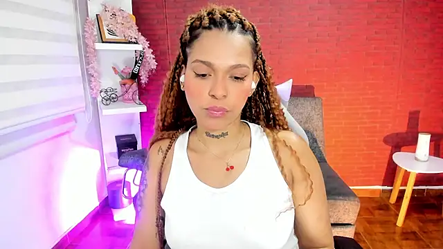 Snapshot of samantha_simur chatting on February 8, 2025, 5:29 am samantha simur online show from February 8, 2025, 5:29 am