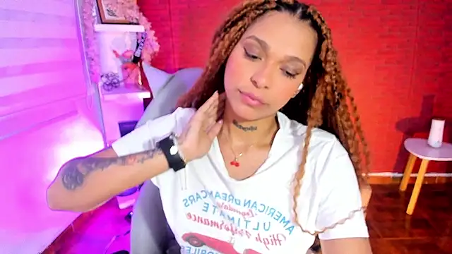 Snapshot of samantha_simur chatting on February 9, 2025, 2:06 am samantha simur online show from February 9, 2025, 2:06 am