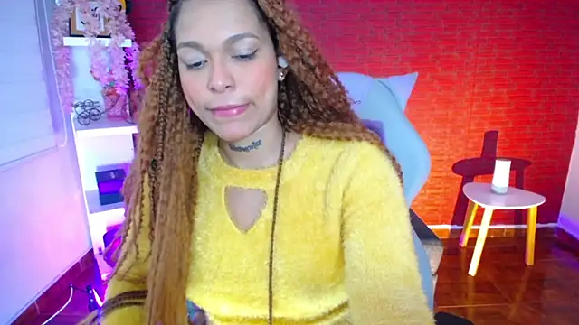 Snapshot of samantha_simur chatting on February 11, 2025, 4:11 am samantha simur online show from February 11, 2025, 4:11 am