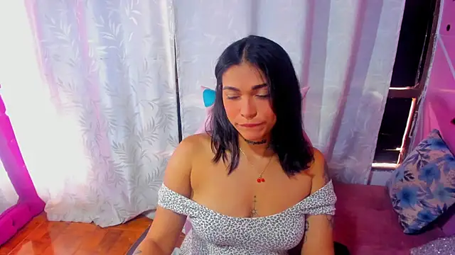 Snapshot of samantha_simur chatting on March 10, 2025, 7:40 pm samantha simur online show from March 10, 2025, 7:40 pm
