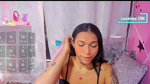 Snapshot of samantha_simur chatting on March 14, 2025, 7:23 pm samantha simur online show from March 14, 2025, 7:23 pm